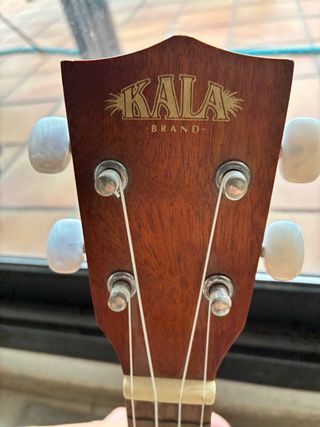 Ukelele Soprano Kala KA-S (Caoba) - Impecable