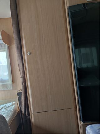 Caravana Adria Aviva con AC, Mover y Nevera Grande