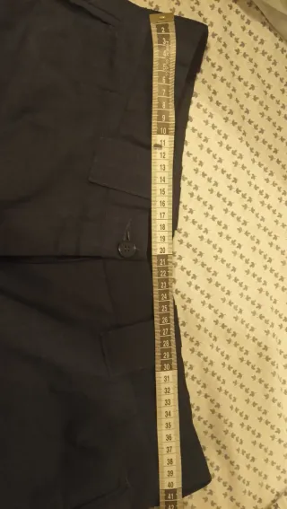 Chaqueta azul de bonito y pantalón