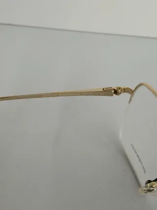 Gafas Adolfo Domínguez Titanio Doradas