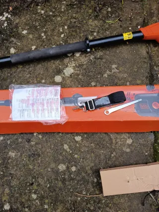 Motosierra Eléctrica Black & Decker 800W