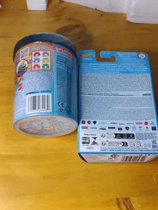 Hot Wheels Color Reveal Monster Truck + regalo