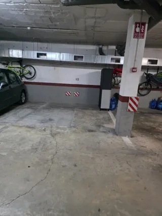 Una plaza de parking