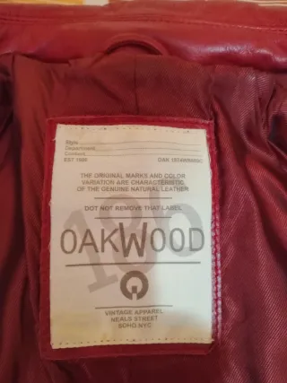 Cazadora de piel roja para mujer