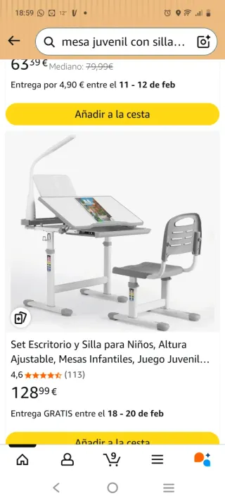 Mesa juvenil con lámpara y silla