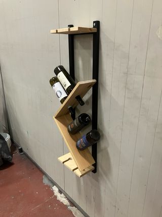 Porta bottiglie multifunzionale legno e metallo