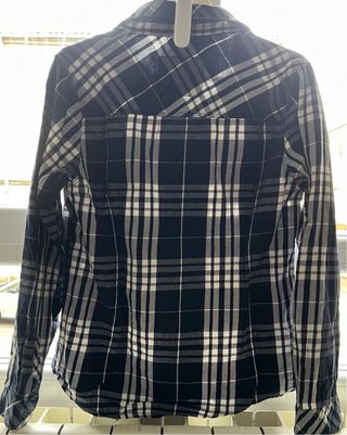 Camisa cuadros manga larga Equivale a una M