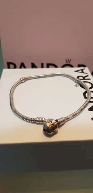Lote Pulsera Pandora, 2 Separadores y 2 charms