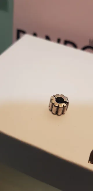 Lote Pulsera Pandora, 2 Separadores y 2 charms