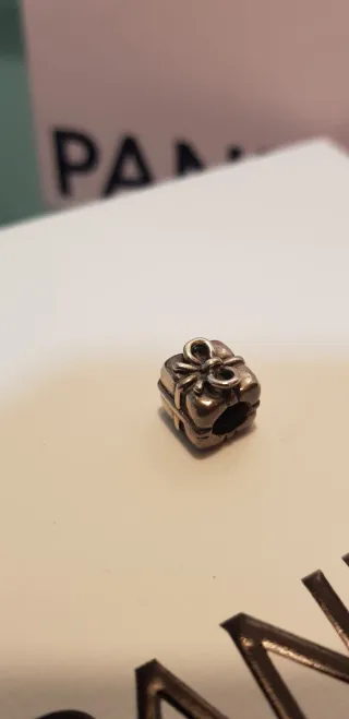 Lote Pulsera Pandora, 2 Separadores y 2 charms