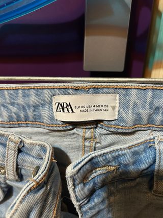 Vaqueros Zara Talla 36 Azul Claro