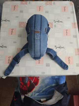 Mochila portabebés vaquera