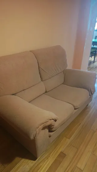 Sofá de 2 plazas beige