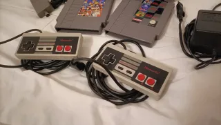 Nintendo NES + 2 Juegos