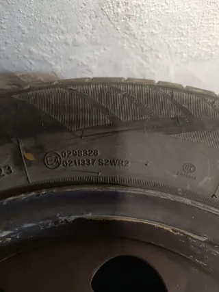 Neumático 195/65R15 91V Radial Tubeless