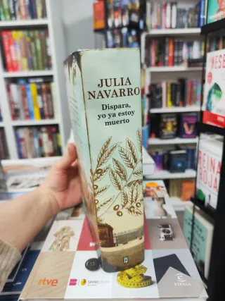 Dispara, yo ya estoy muerto (Éxitos) (Spanish E...