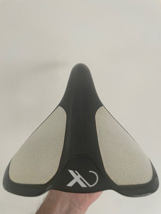 Sillín AX-Lightness Leaf Carbono