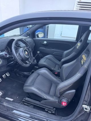 Abarth 695 2024 75 aniversario