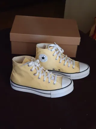 Converse platform amarillas T.37 (como 38) NUEVAS