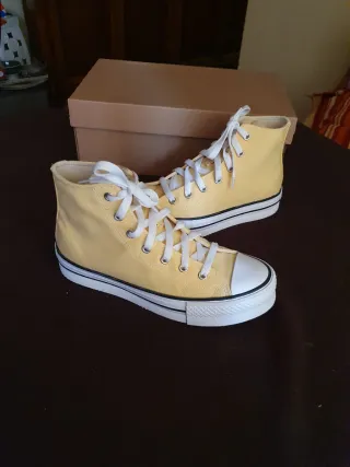 Converse platform amarillas T.37 (como 38) NUEVAS