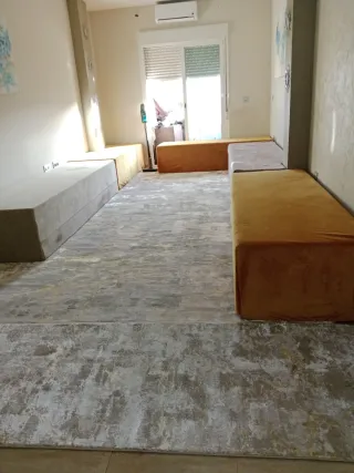 Sofá modular terciopelo amarillo y marrón