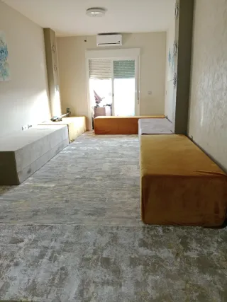 Sofá modular terciopelo amarillo y marrón