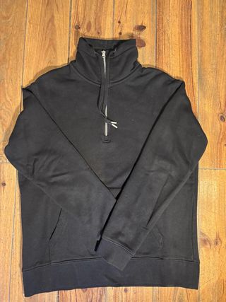 Sudadera cuello cremallera negra