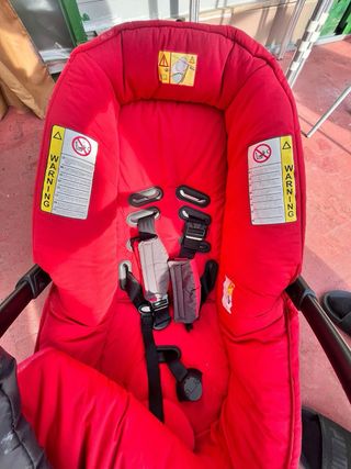 Cochecito gemelar rojo  NEGOCIABLE
