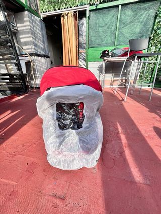 Cochecito gemelar rojo  NEGOCIABLE