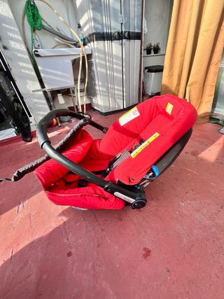 Cochecito gemelar rojo  NEGOCIABLE