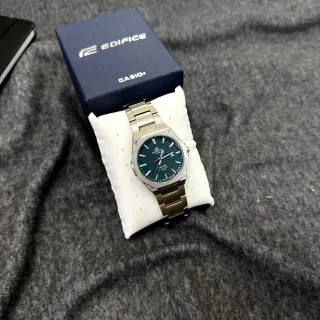 Reloj Casio Edifice Esfera Verde azulado