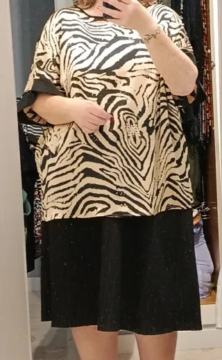 Blusa Beige y Negra Talla 3XL