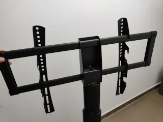 Soporte TV FITUEYES con Ruedas