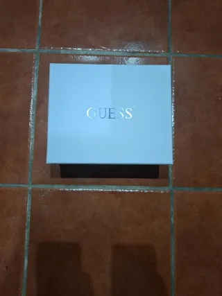 bolso grande de hombre de guess sin estrenar
