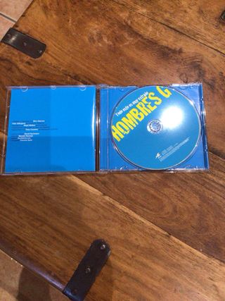 CD Hombres G - Todo esto es muy extraño