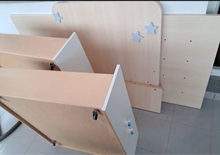 Cama infantil con cajones