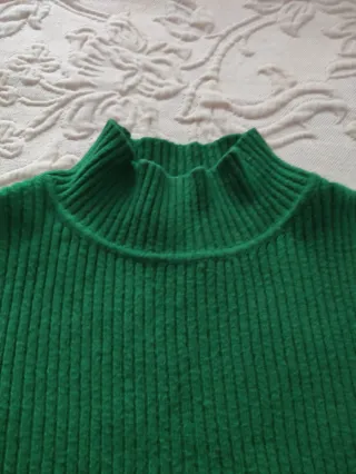 Jersey punto mujer cuello alto verde