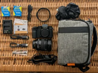 Cámara Fujifilm X-S10 + Objetivo 16-80mm