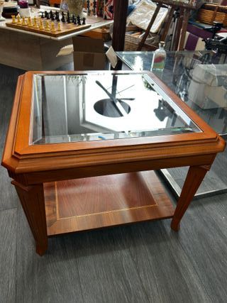 Pareja de Mesas Auxiliares de Lujo - Madera Noble