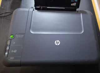 Impresora HP Deskjet 2050 Multifunción