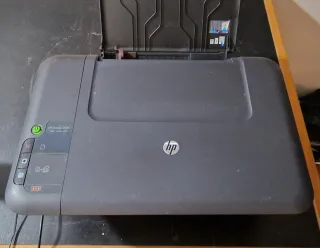 Impresora HP Deskjet 2050 Multifunción