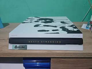 Consola PS4 Edición Death Stranding