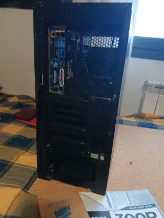 Caja PC Corsair 300R