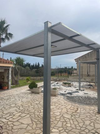 Pérgola metálica galvanizada