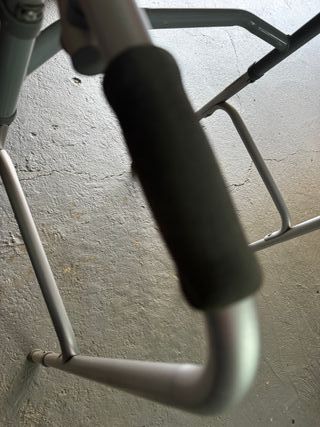 Andador Aluminio Plegable Regulable Gris