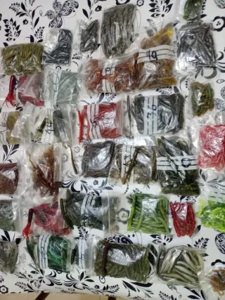 Lote de vinilos de pesca variados