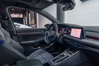 Volkswagen Golf 8R *Akrapovic*