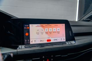 Volkswagen Golf 8R *Akrapovic*