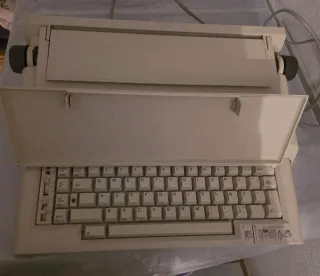 Máquina de escribir Olivetti
