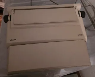 Máquina de escribir Olivetti